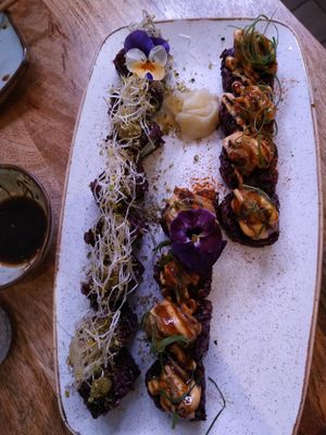 Green pesto and teriyaki chicken roll at Vegan Sushi Bar - Downtown in Amsterdam