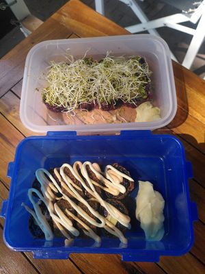 Crunchy California dream and green genovesa to go at Vegan Sushi Bar - Downtown in Amsterdam