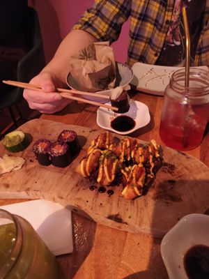 Spicy Tuna & Shrimpless Tempura Crunch at Vegan Sushi Bar - Downtown in Amsterdam