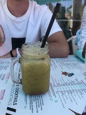 Golden hour juice at Café Fino in Carvoeiro