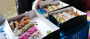 Sushi to go at Very Very Veggie Vegan Sushi in Hamburg