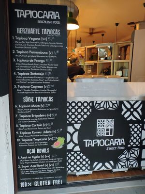 Sales window with menu at Tapiocaria in Berlin