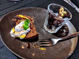 Carrot Cake & Chocolate Cup at Yumin Cafe in Tokyo