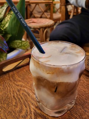 Oat cream Latte at Cafe Turtle 카페 거북이 in Seoul