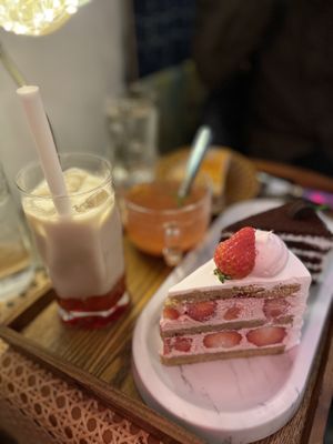   at Cafe Turtle 카페 거북이 in Seoul