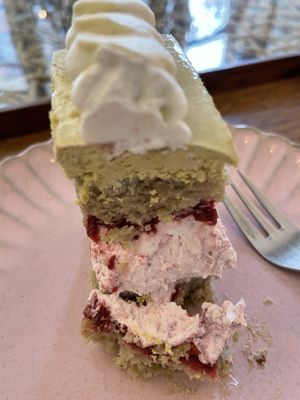 Raspberry pistachio   at Cafe Turtle 카페 거북이 in Seoul