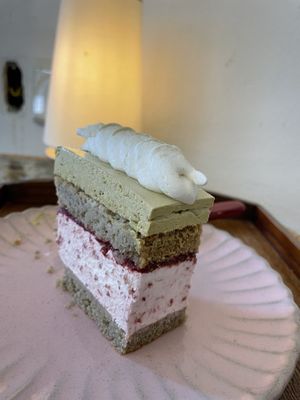 Raspberry pistachio   at Cafe Turtle 카페 거북이 in Seoul