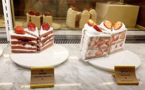 red velvet cake, strawberry cake at Cafe Turtle 카페 거북이 in Seoul
