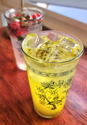 Green tangerine ade at Cafe Turtle 카페 거북이 in Seoul