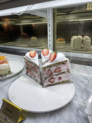 Strawberry   at Cafe Turtle 카페 거북이 in Seoul