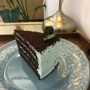 Mint chocolate cake at Cafe Turtle 카페 거북이 in Seoul