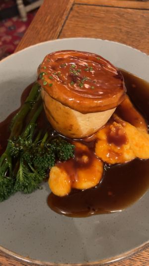 Pie was excellent   at The Nag's Head in Abingdon