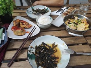Seaweed Salad, Fried Eggplant and Tofu, Hot Pot and open Dumplings at Su Guan in Florence