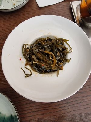 Seaweed salad at Su Guan in Florence