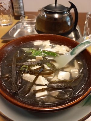 Zuppa di tofu e alghe at Su Guan in Florence