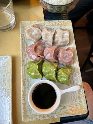 Steamed dumplings  at Su Guan in Florence
