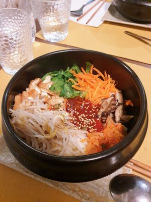  at Su Guan in Florence