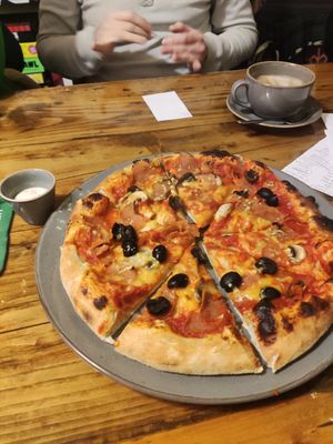 Ham and mushroom pizza at Goodtime Games in Manchester