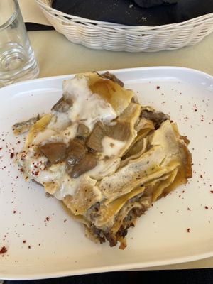 Lasagne vegane e senza glutine ai funghi porcini  at Ciotolina Rivendita e Cucina in Cesenatico