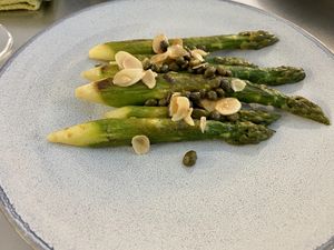 Vegan asparagus with capers and almonds at Perle Restaurant in Pasadena
