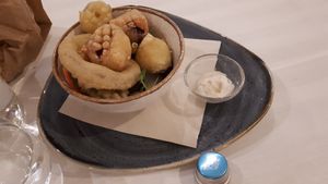 verdure in tempura con maionese vegana allo zenzero at Il Melograno in Palmanova