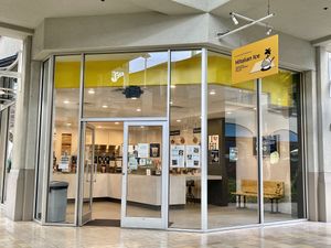 View from outside seating  at HItalian Ice in Honolulu