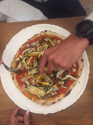 Petite pizza  at Angello in Rennes