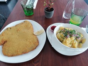 Schnitzel and potatoe salad at Velani in Vienna
