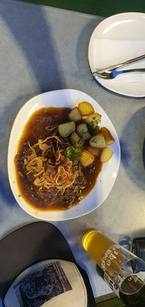 Ziebelrostbraten, it was just perfect at Velani in Vienna