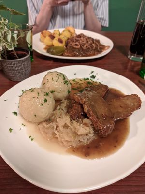 Zwiebelbraten und Kümmelbraten at Velani in Vienna