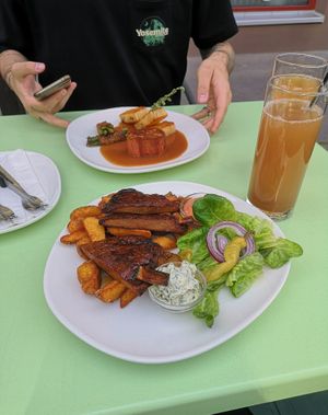 Vegan ribs with potatoes and vegan filet mignon at Velani in Vienna