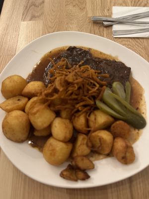 Zwiebelrostbraten 10/10  at Velani in Vienna