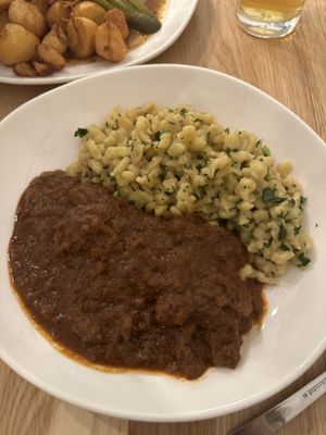 Gulasch mit Spätzle 9/10  at Velani in Vienna