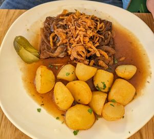 Zwiebelrostbraten at Velani in Vienna