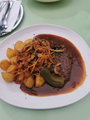 Viennese onion roast at Velani in Vienna