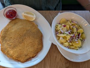 Wiener Schnitzel mit Kartoffelsalat at Velani in Vienna