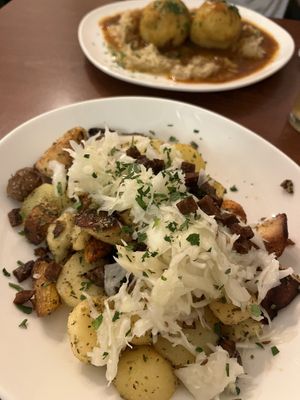 Gemüse-Pilzgröstl  at Velani in Vienna