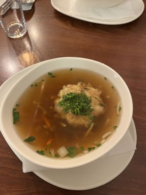Kaspressknödelsuppe  at Velani in Vienna