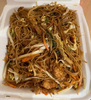 Vegan chicken lo mein   at Sidewok Cafe in Denver