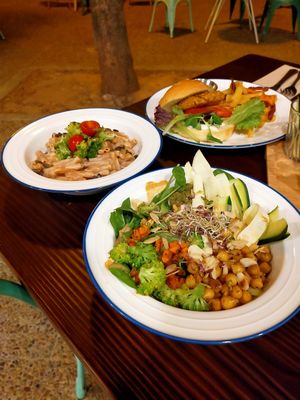 Mesa at Thank You Mother in Mairena Del Aljarafe