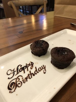 They brought me a birthday brownie 🎉 at Honey Salt in Las Vegas