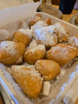 vegan fried dough (taste just like a funnel cake guys) 💯💯 at Pizza Mia in Newburgh