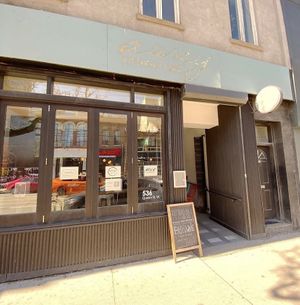 Front shot at Pizzeria Du in Toronto