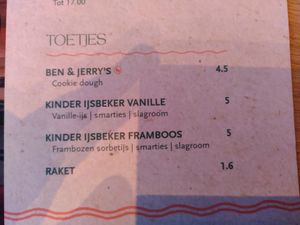Desserts on the menu with vegan ben & jerry's at Zeezicht in Castricum