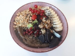 Oreo smoothie bowl at RainbowL in Nuremberg
