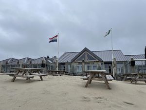 Outside  at Strandpaviljoen ‘t Badhuys in Oost-vlieland