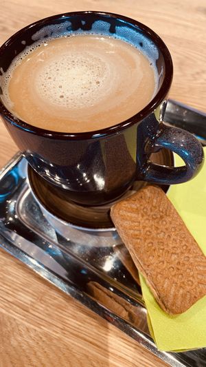 Koffie (niet) verkeerd (sojamelk)  at Vegan Options Foodbar in Heppen