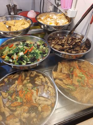 Great varieties ~ Circuit Breaker Period Phrase 2 at Jia Jia Vegetarian 佳佳素食 - Simei in East Singapore