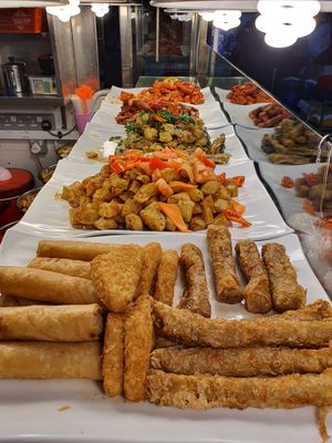 Yummy ~ Circuit Breaker Period Phrase 2 at Jia Jia Vegetarian 佳佳素食 - Simei in East Singapore