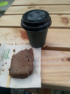 Banana chocolate cake and coffee to go at Eeden in Turnhout